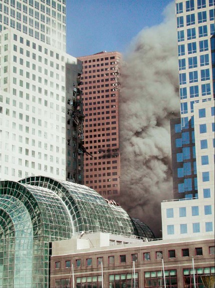 WTC7_Smoke